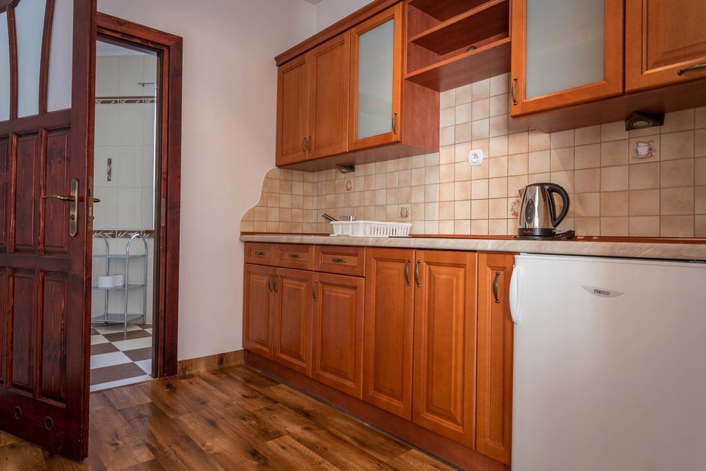 Sykowny Dworek Apartamenty Koscielisko Bilik gambar