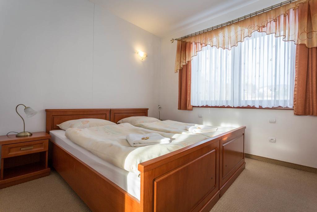 Sykowny Dworek Apartamenty Koscielisko Bilik gambar