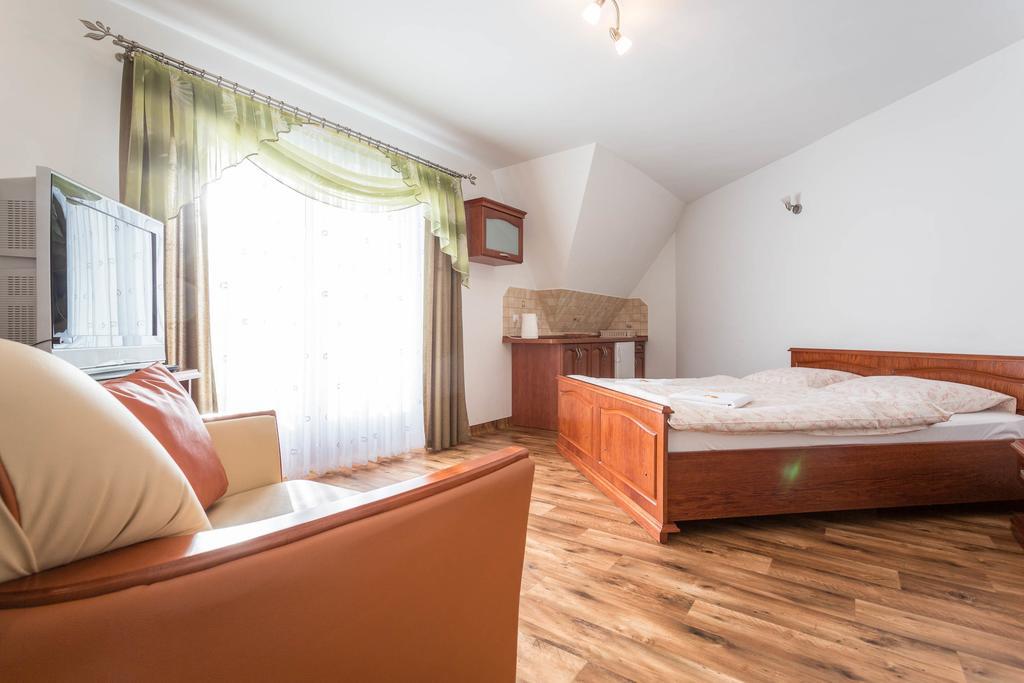 Sykowny Dworek Apartamenty Koscielisko Luaran gambar