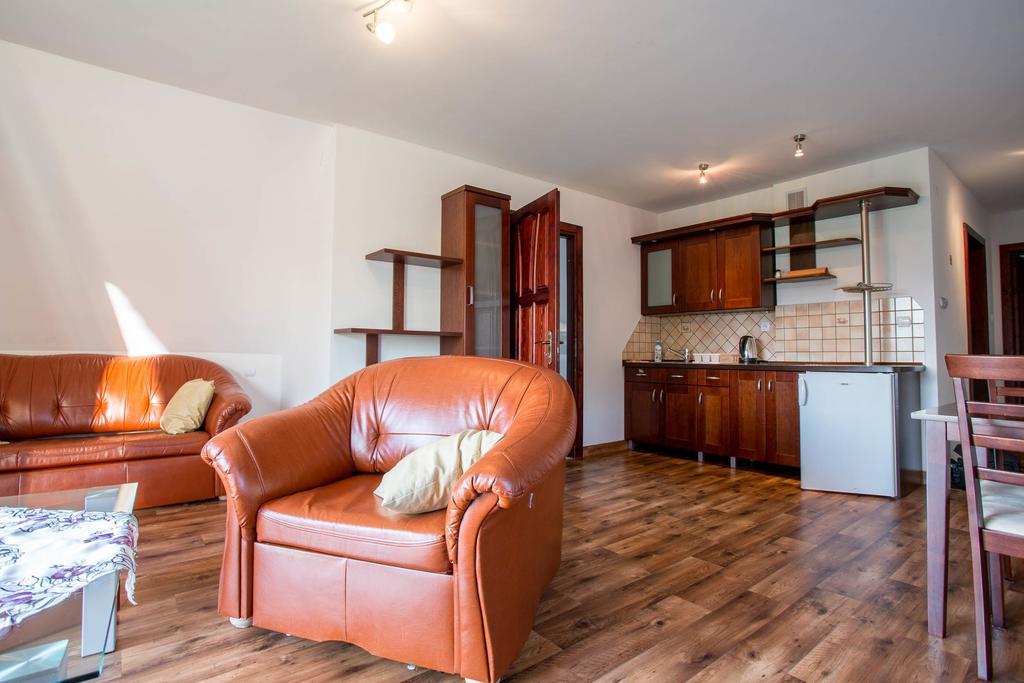 Sykowny Dworek Apartamenty Koscielisko Luaran gambar